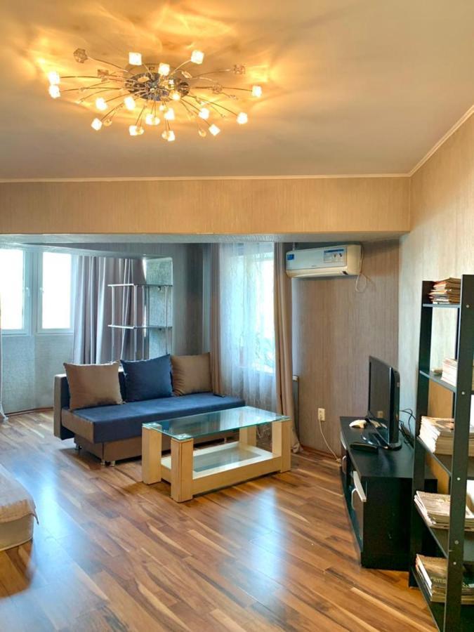 Apartment In Street Kievskaya 49 Bisjkek Eksteriør billede